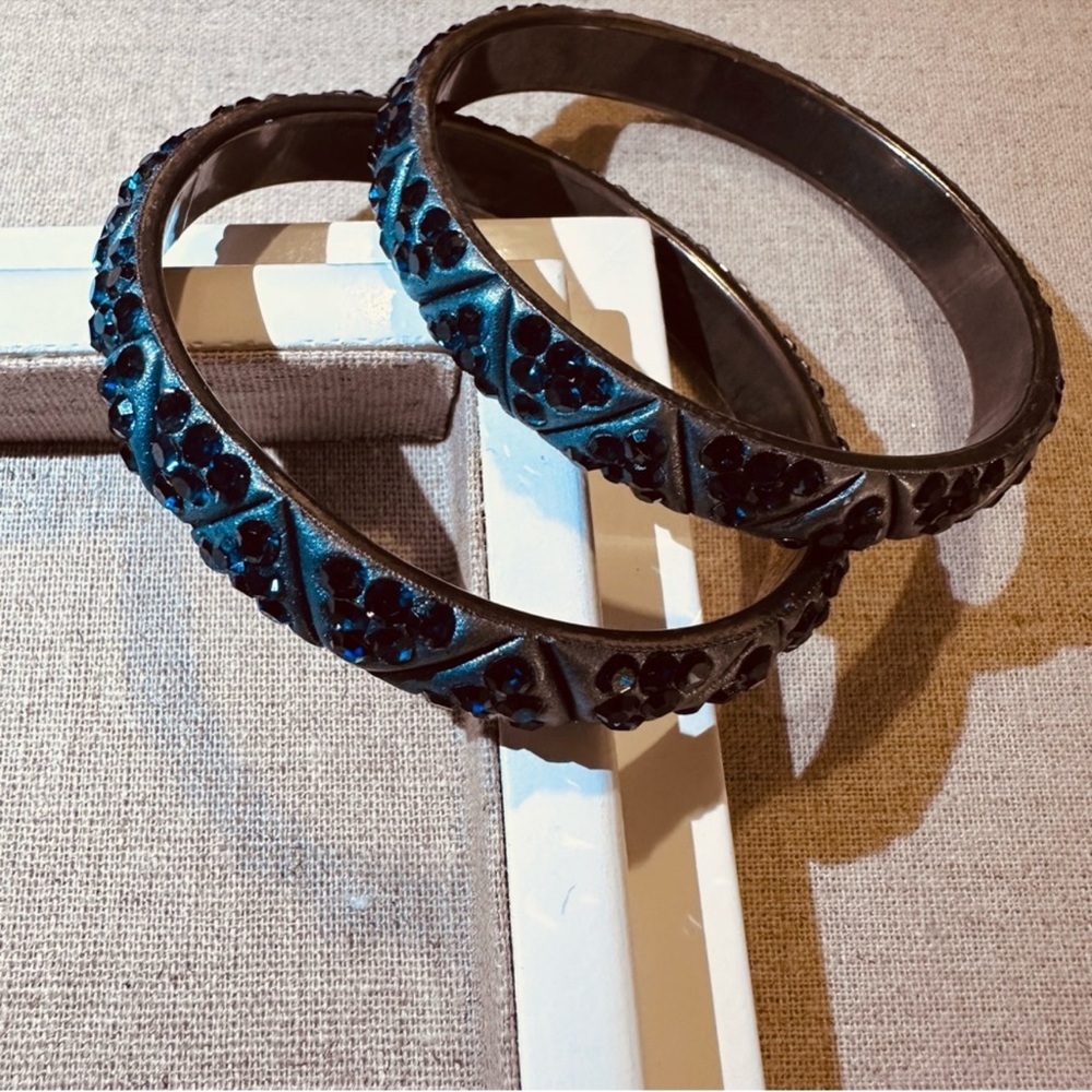 Chamak By Priya | Bracelet | Pair of Monotone Narrow Crystal - Picture 4 of 10